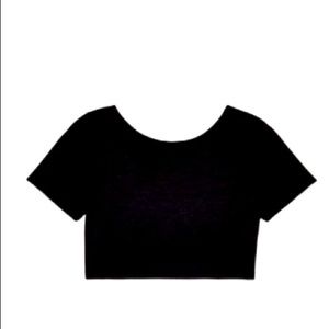 Aritzia Cropped T-shirt